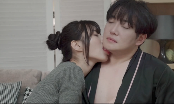 Nữ nhà văn xinh đẹp dính bùa ngải